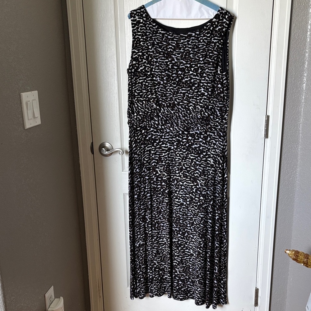 Perceptions Monochrome Abstract Midi Dress